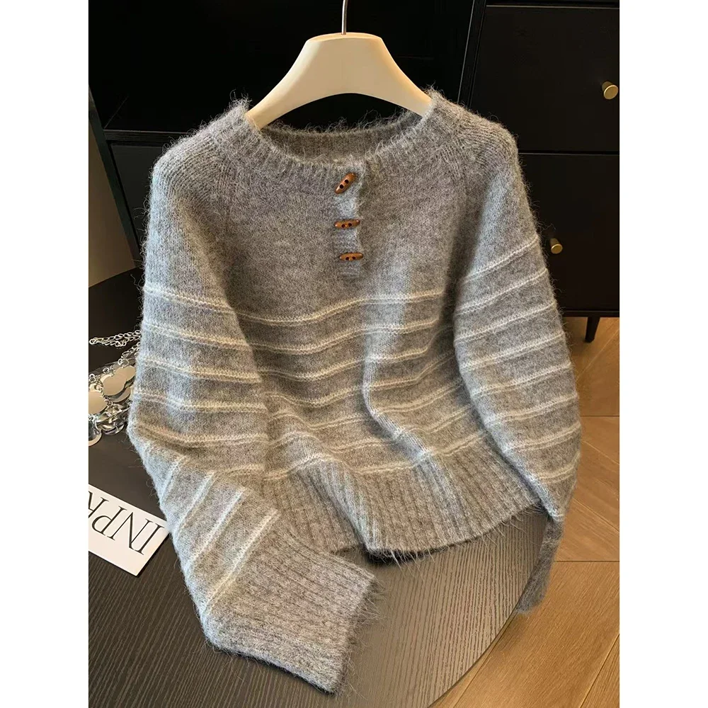 Embroidery Origin - سترة نسائية مخططة من الصوف والكشمير