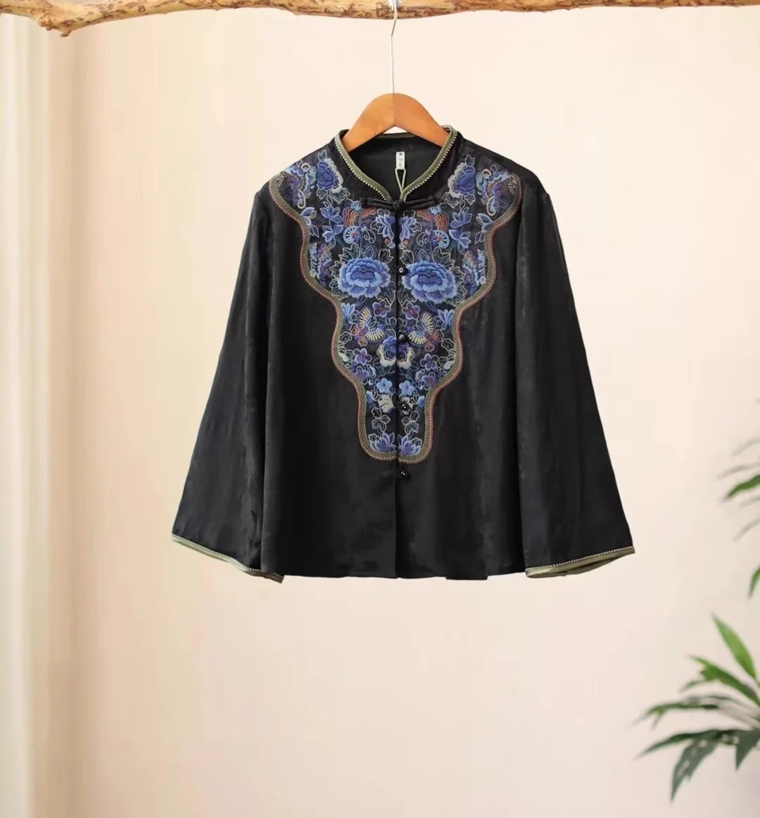 بلوزة ربيعية فاخرة للنساء من ق - مراجعة Embroidery On Black Shirt وسعره