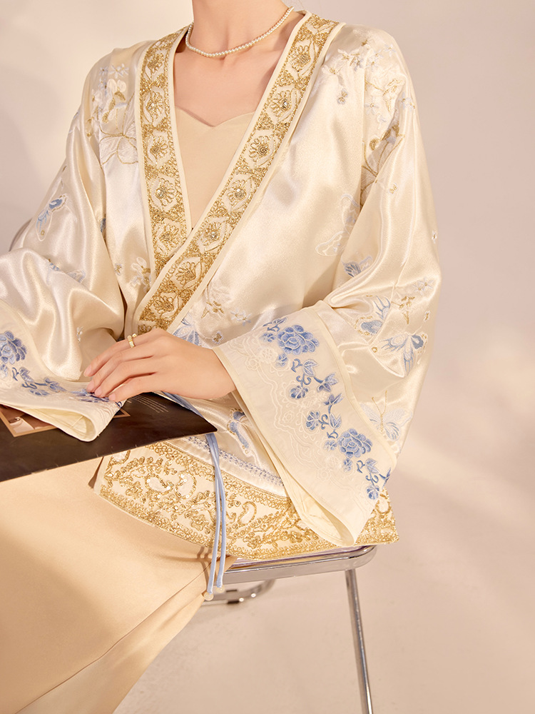 جاكيت نسائي فاخر جديد لربيع 20 - مراجعة Embroidery Origin وسعره