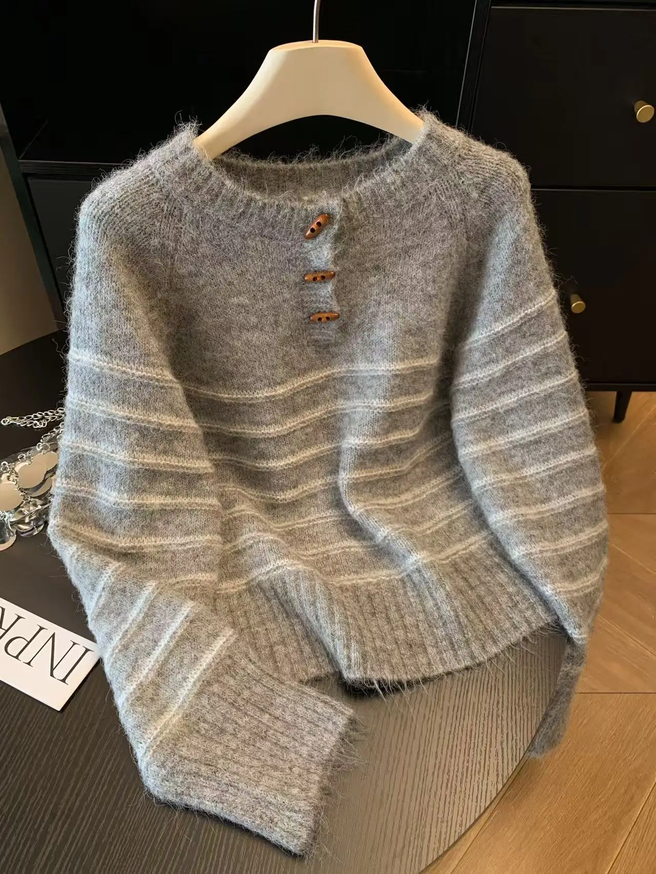 سترة نسائية مخططة من الصوف وال - مراجعة Embroidery Origin وسعره