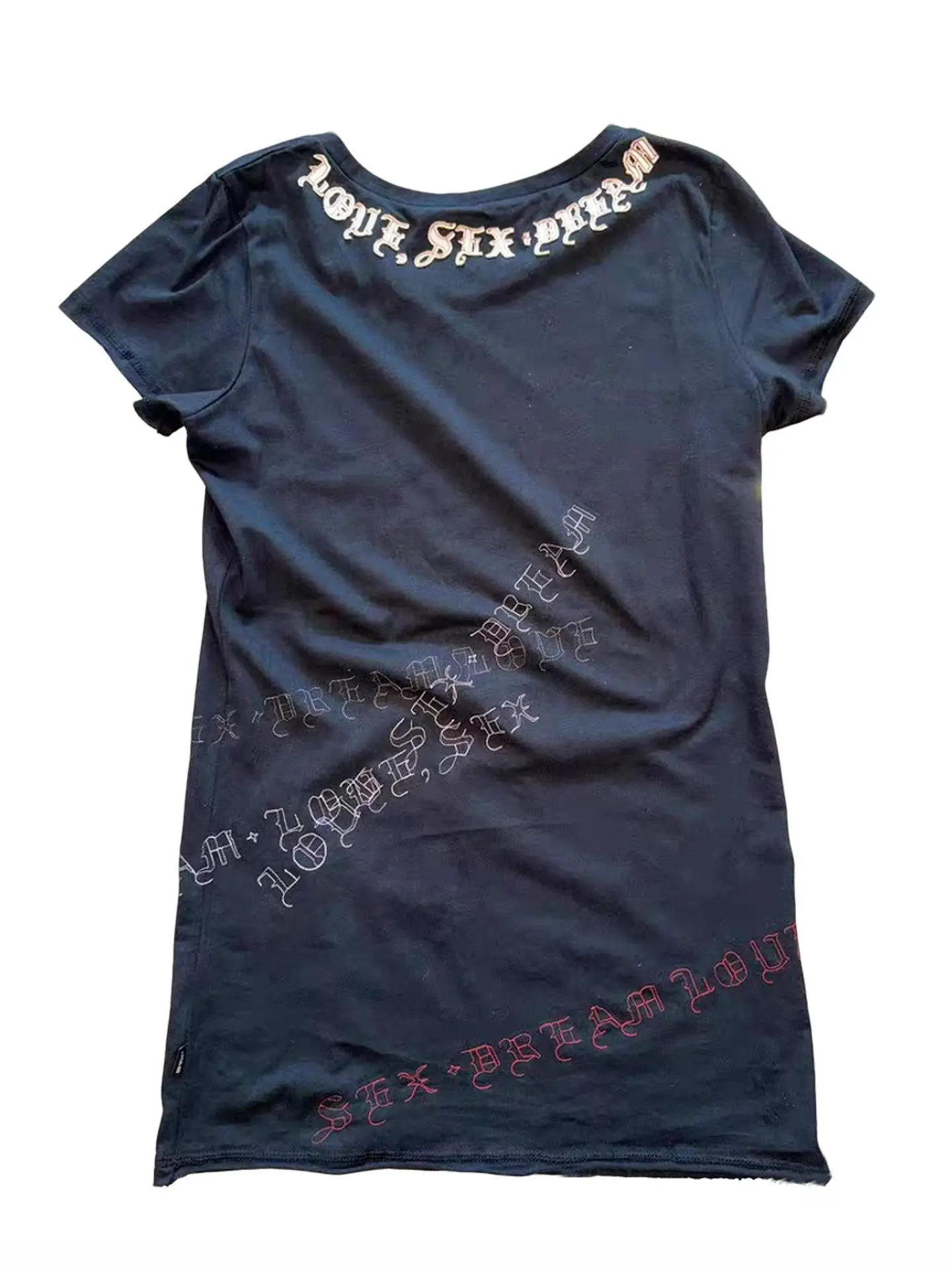 تي شيرت LGB Pioneer Visual Dep - مراجعة Embroidery Fonts وسعره
