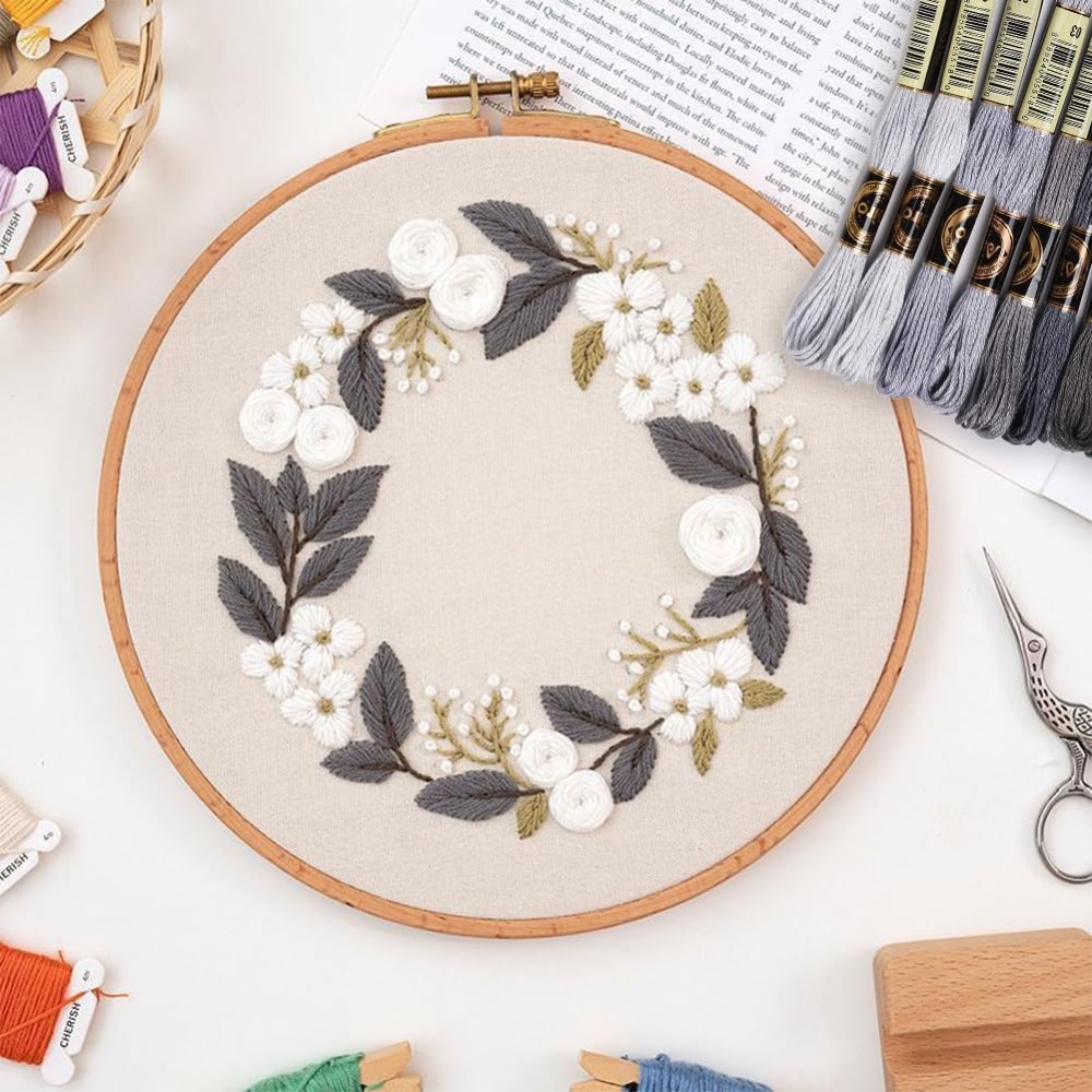 8 شلات 70 ياردة أساور الصداقة  - مراجعة Embroidery Thread Yarn وسعره