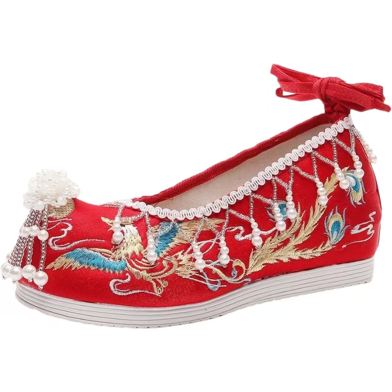 المرأة الجديدة الأحمر المطرزة  - مراجعة Embroidery Red وسعره