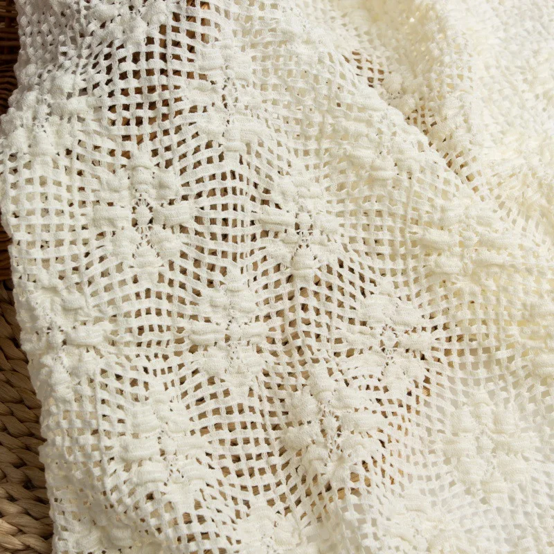 قماش دانتيل جاكار منقوش بفقاعا - مراجعة Embroidery Meaning وسعره