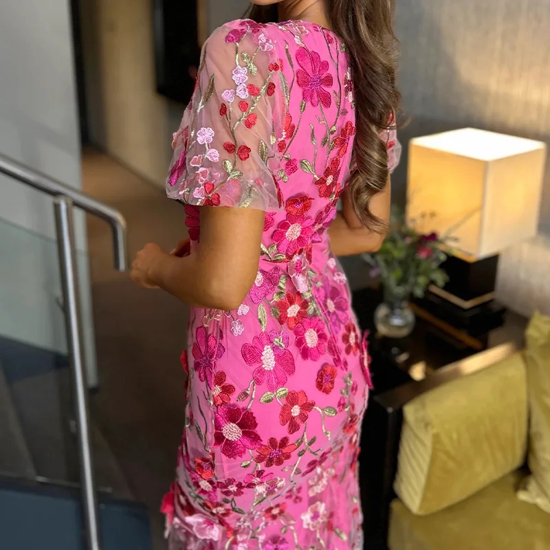 فستان نسائي راقي لربيع 2026 بت - مراجعة Embroidery Zara وسعره